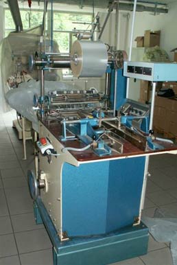 Dvoukomorový balicí stroj na balení čaje IWKA TE 161